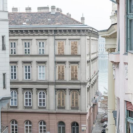 Newsunny Apartment At The Budacastle Budapest Exterior foto