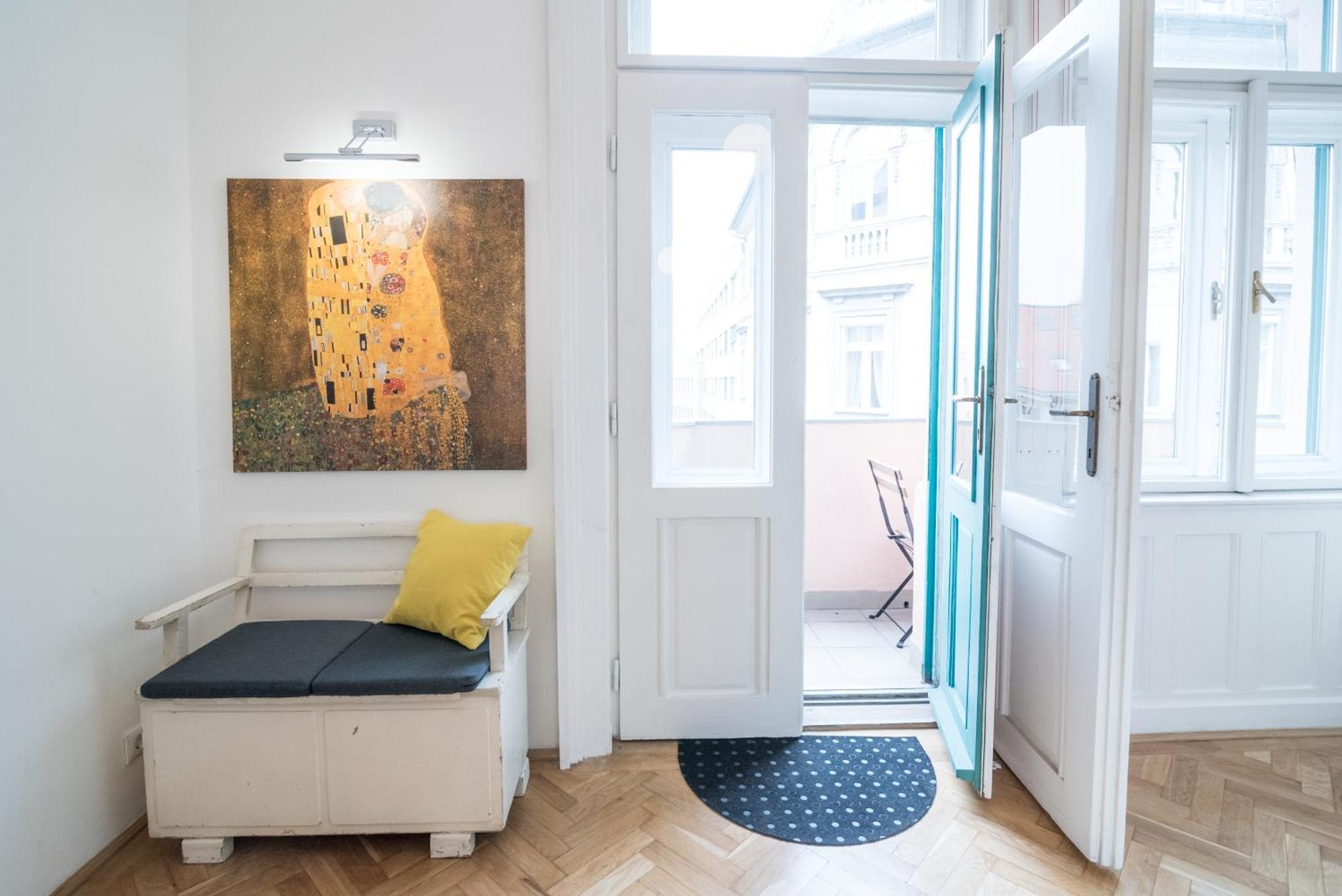 Newsunny Apartment At The Budacastle Budapest Exterior foto